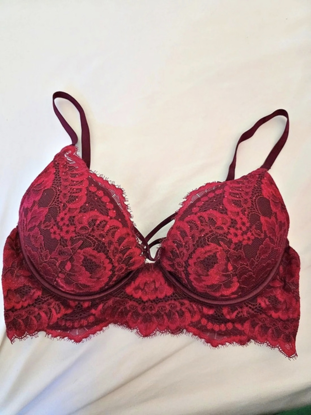 La Senza Beyond Sexy Lace Floral Underwire Bra in Red